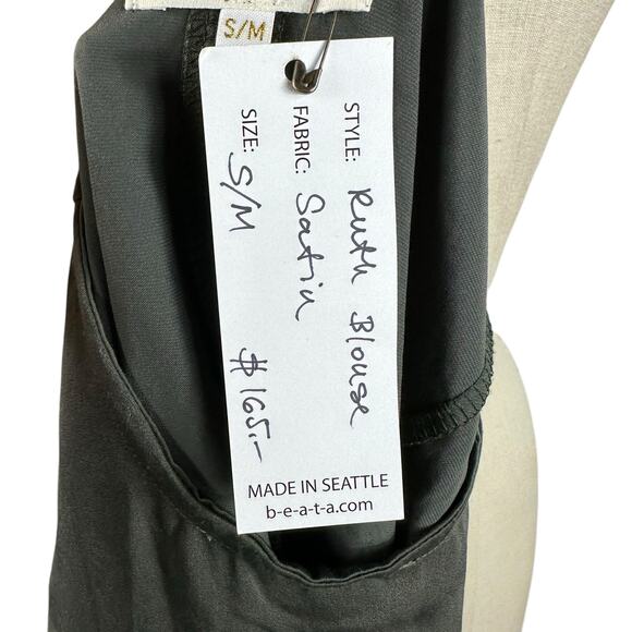 BEATA B-E-A-T-A Ruth Satin Blouse Gray Dolman Women's Size Small Medium NWT - Picture 7 of 7